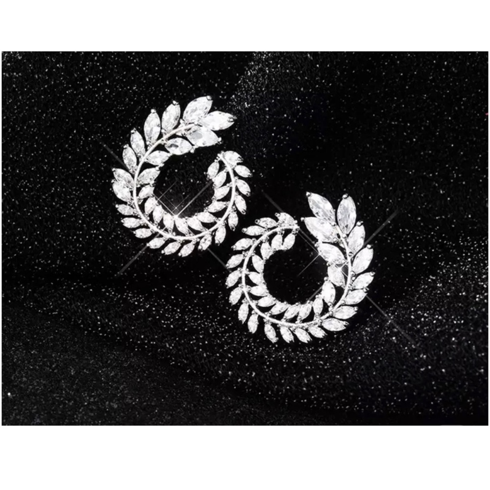 Rhinestone Statement Earrings - image 1